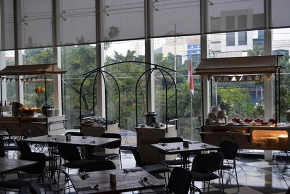 Luminor Hotel Jemursari By Wh With The Best Breakfast In Town And Located Near Surabaya Industrial Estate Rungkut Sier Kültér fotó